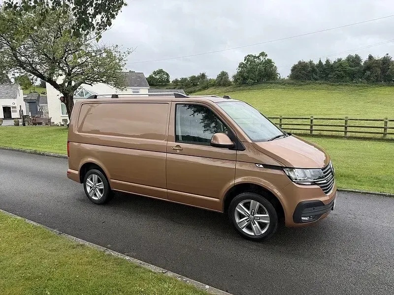 Used VW Transporter Highline 204 HP (150 kW) 2022 Bronze Van