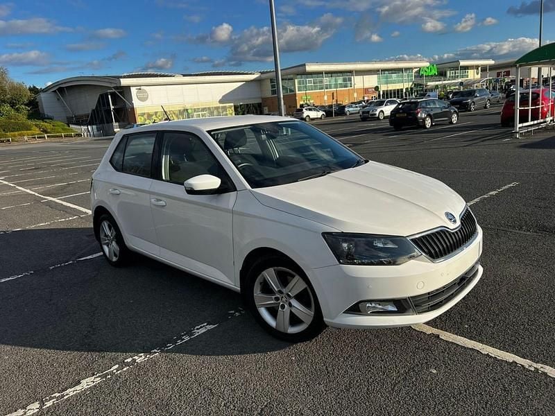 Used Skoda Fabia SE L 110 HP (80 kW) 2015 White Hatchback