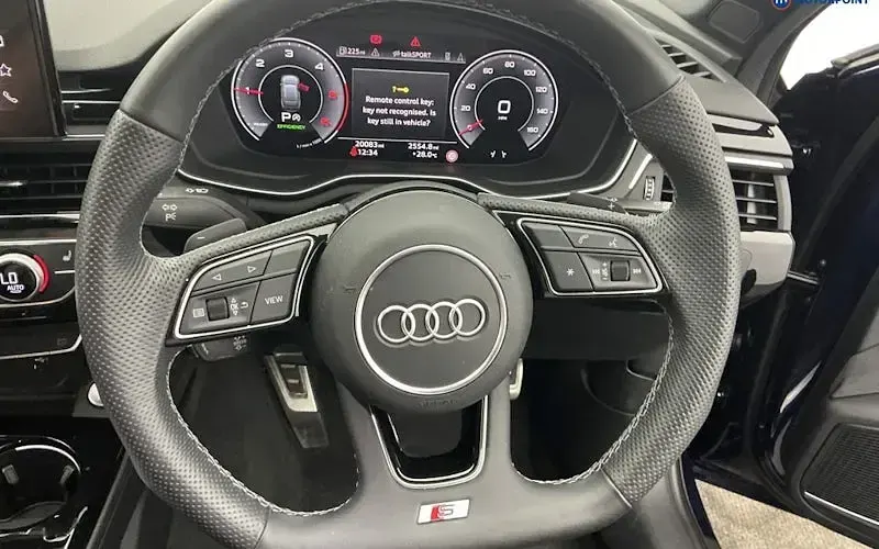 Used Audi A4 Black Edition 163 HP (119 kW) 2024 Blue Estate