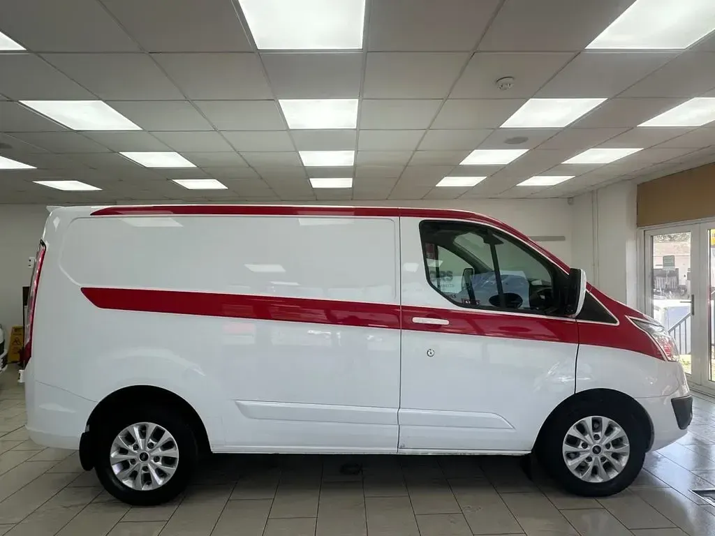 Used Ford Transit Custom 168 HP (123 kW) 2016 White Van