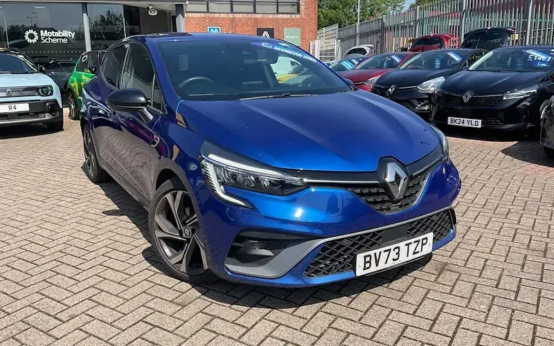 Used Renault Clio V RS Line 90 HP (66 kW) 2023 Hatchback