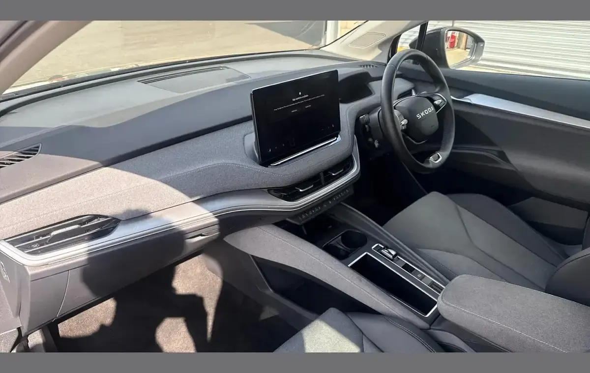 Used Skoda Enyaq iV SE L 150 kW (204 HP) 2025 Black SUV