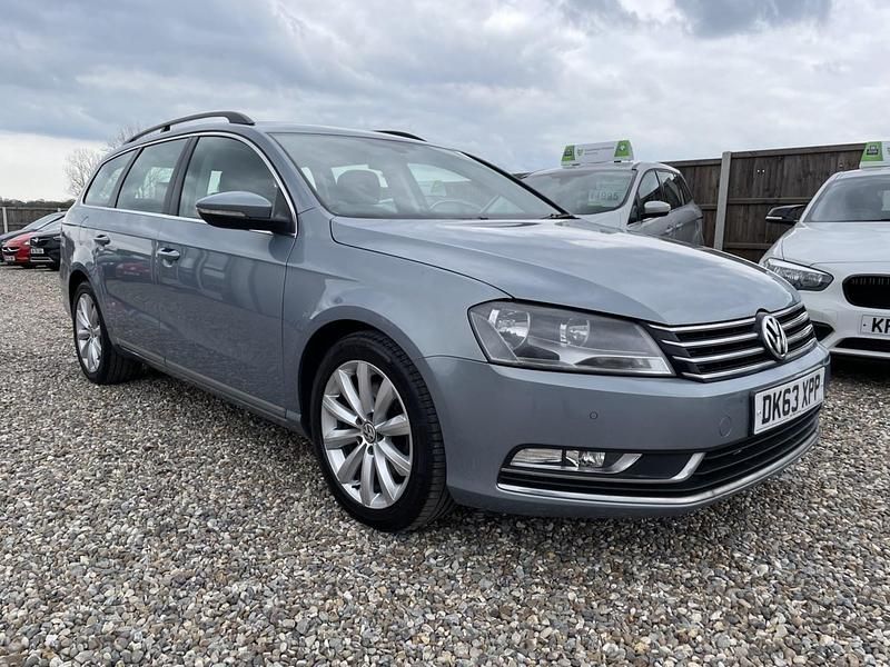 Begagnad VW Passat Highline 2013 Grå Kombi