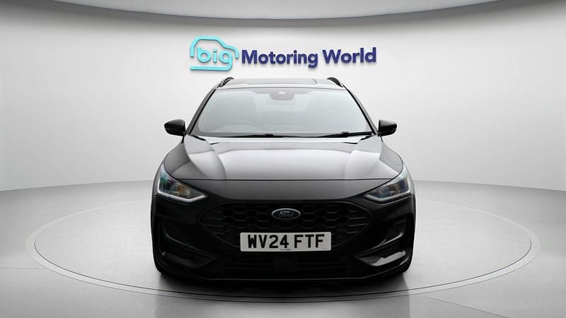 Usado Ford Focus ST-Line X 125 HP (91 kW) 2024 Preto Carrinha