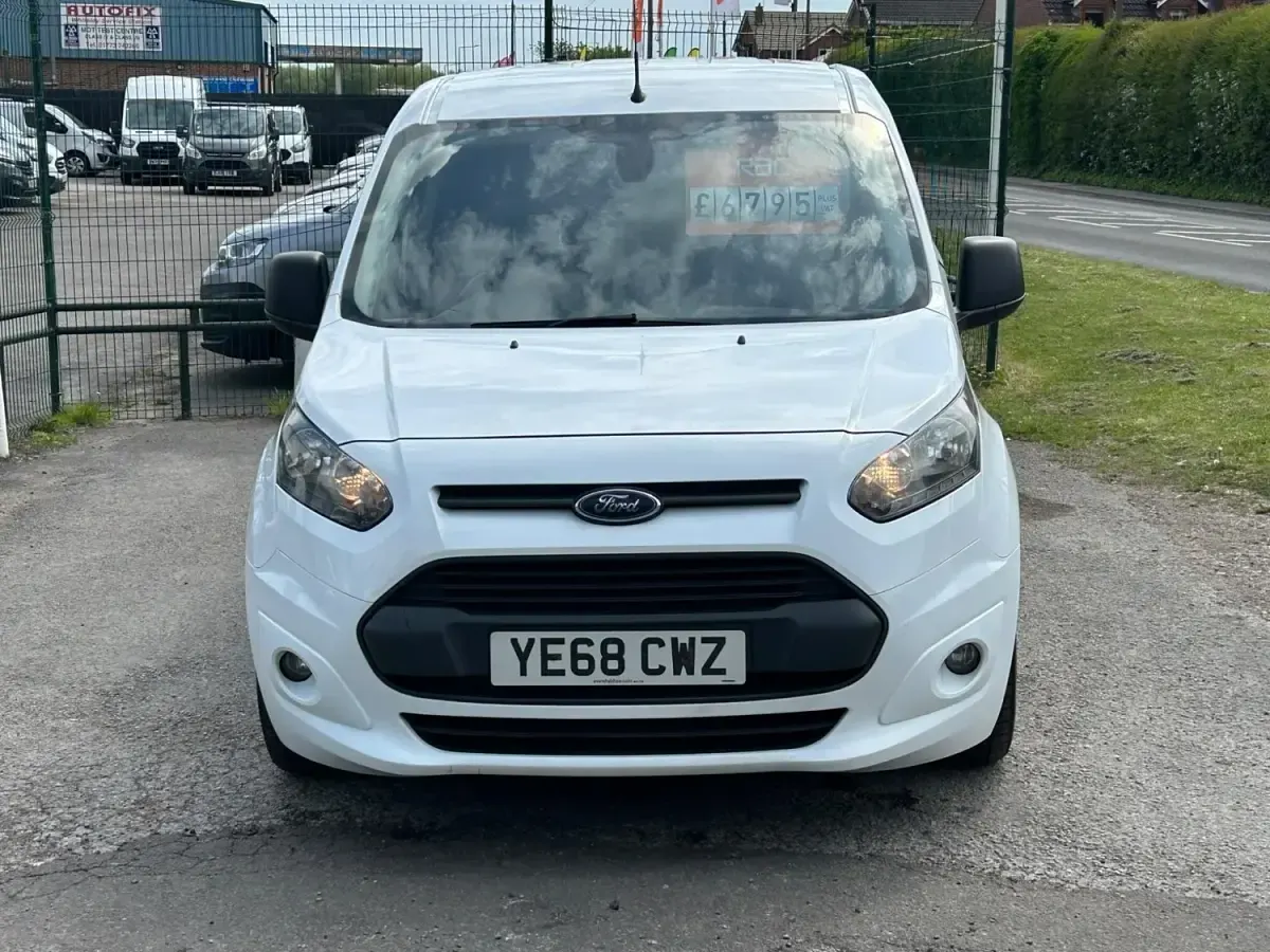 Second-hand Ford Transit Connect Trend 100 CP (73 kW) 2018 Alb Monovolum