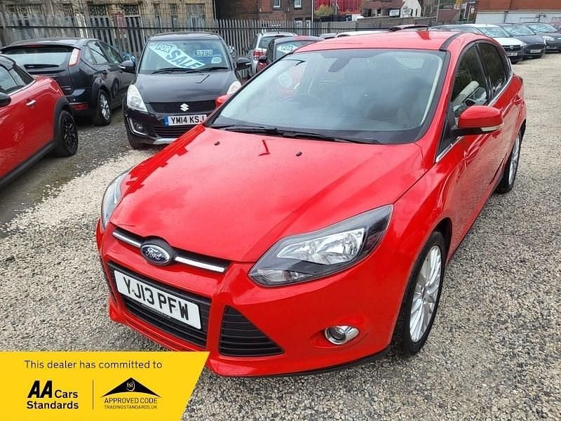 Used Ford Focus Zetec 2014 Red Hatchback