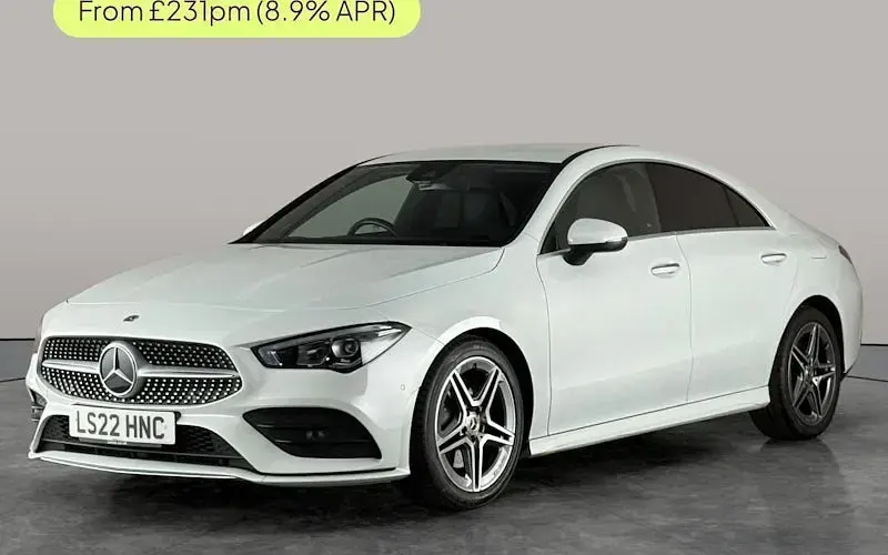 Begagnad Mercedes CLA200 AMG Line Premium 163 HK (119 kW) 2022 Sedan