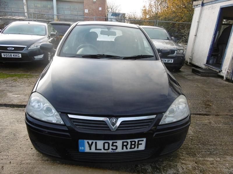 Used Vauxhall Corsa Design Edition 2005 Black Hatchback