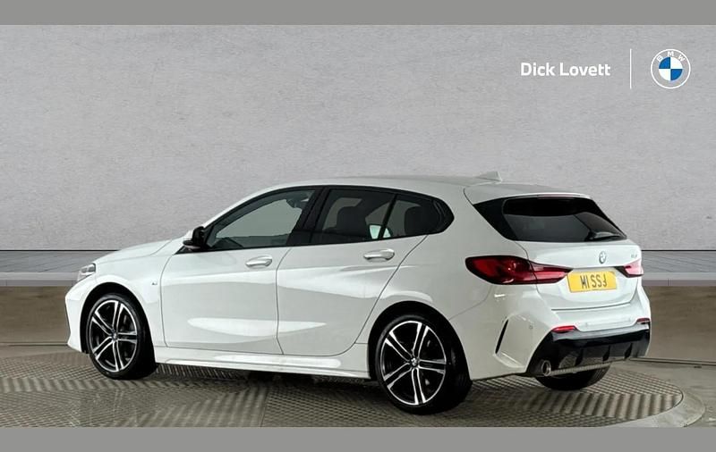 Used BMW 118 M Sport 134 HP (98 kW) 2023 White Hatchback