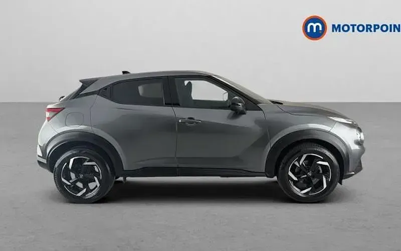 Used Nissan Juke N-Connecta 114 HP (83 kW) 2023 Grey SUV
