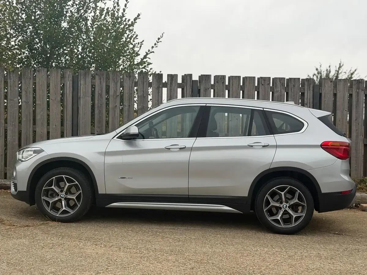 Used BMW X1 xLine 192 HP (141 kW) 2017 Silver SUV