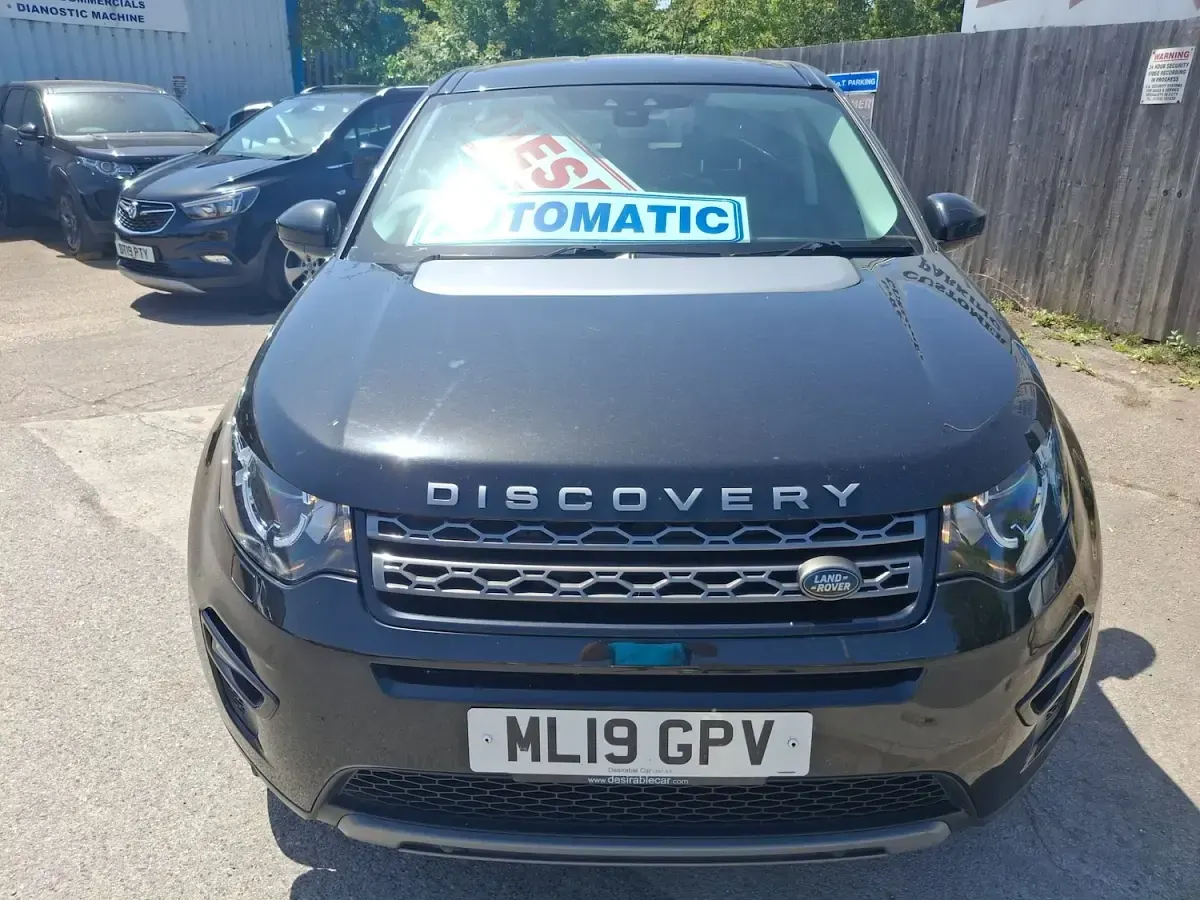 Used Land Rover Discovery Sport SE 180 HP (132 kW) 2019 Black SUV