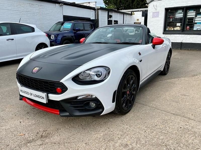 Used Abarth 124 Spider 170 HP (125 kW) 2018 White Cabriolet