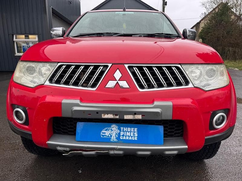 Used Mitsubishi L200 Warrior 176 HP (129 kW) 2010 Red Pickup