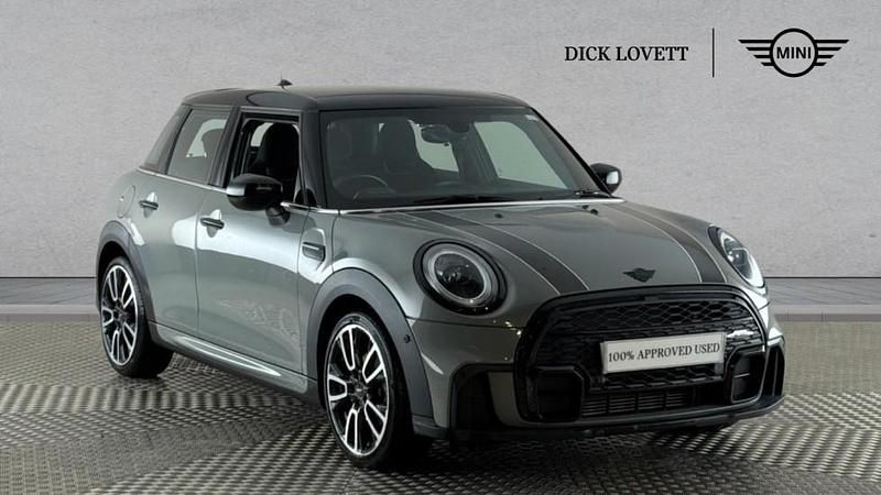 Used Mini Cooper Hatch 134 HP (98 kW) 2021 Moonwalk grey Hatchback