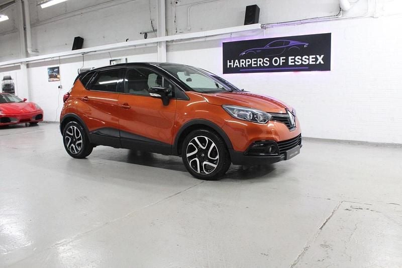 Orange/black Used 2014 Renault Captur Dynamique SUV | £7,995 (Fair price) - Image 1/4