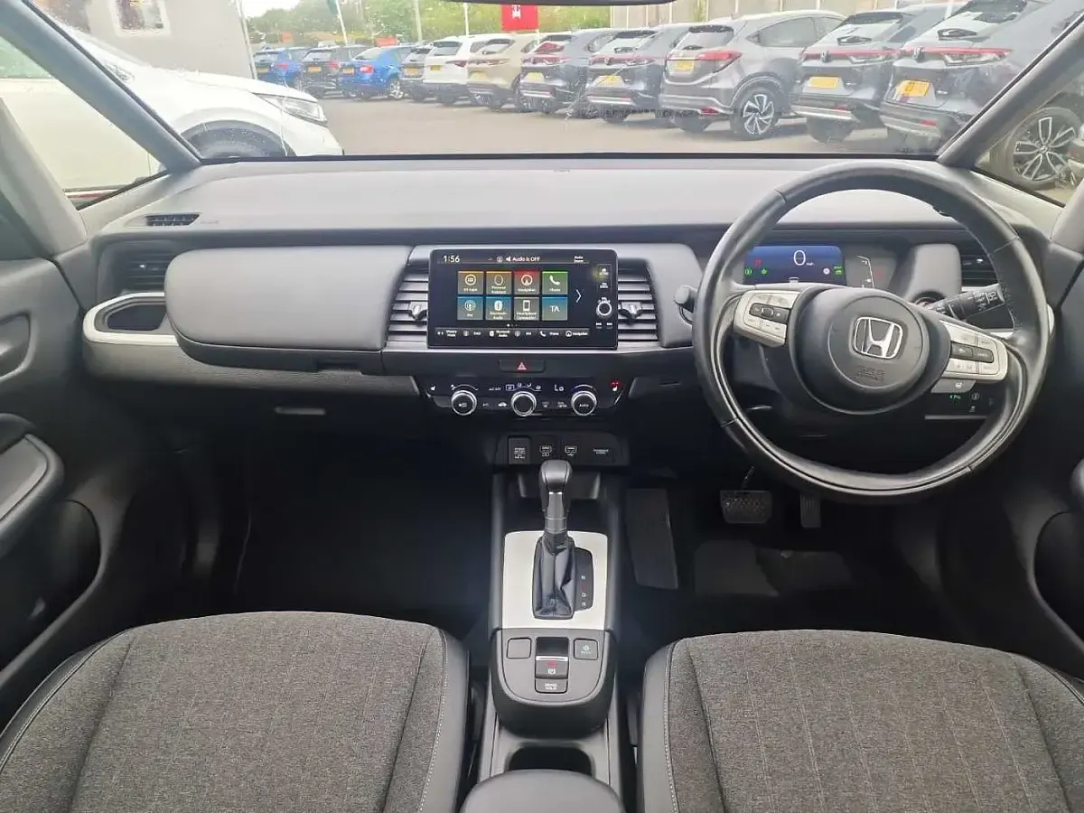 Used Honda Jazz Hybrid 109 HP (80 kW) 2021 Red Hatchback