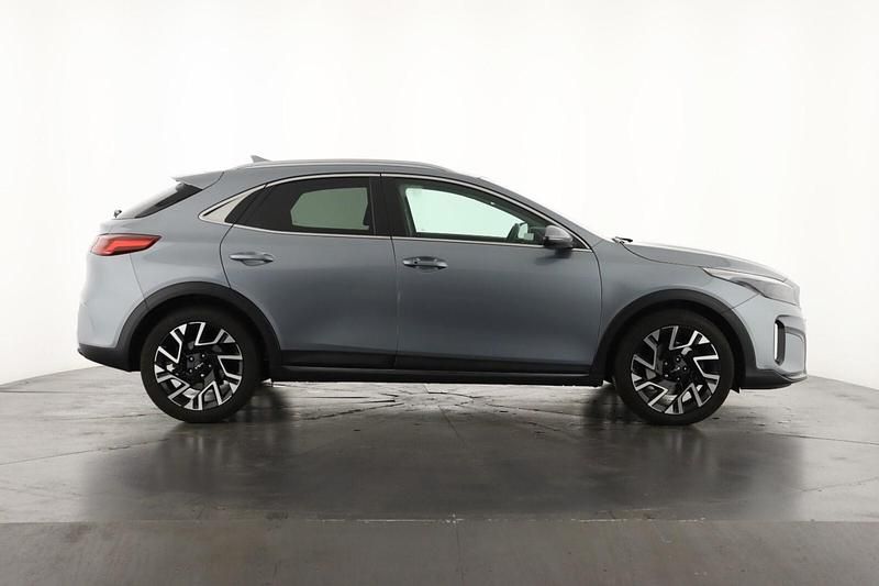 Usado Kia XCeed 2022 Prateado SUV