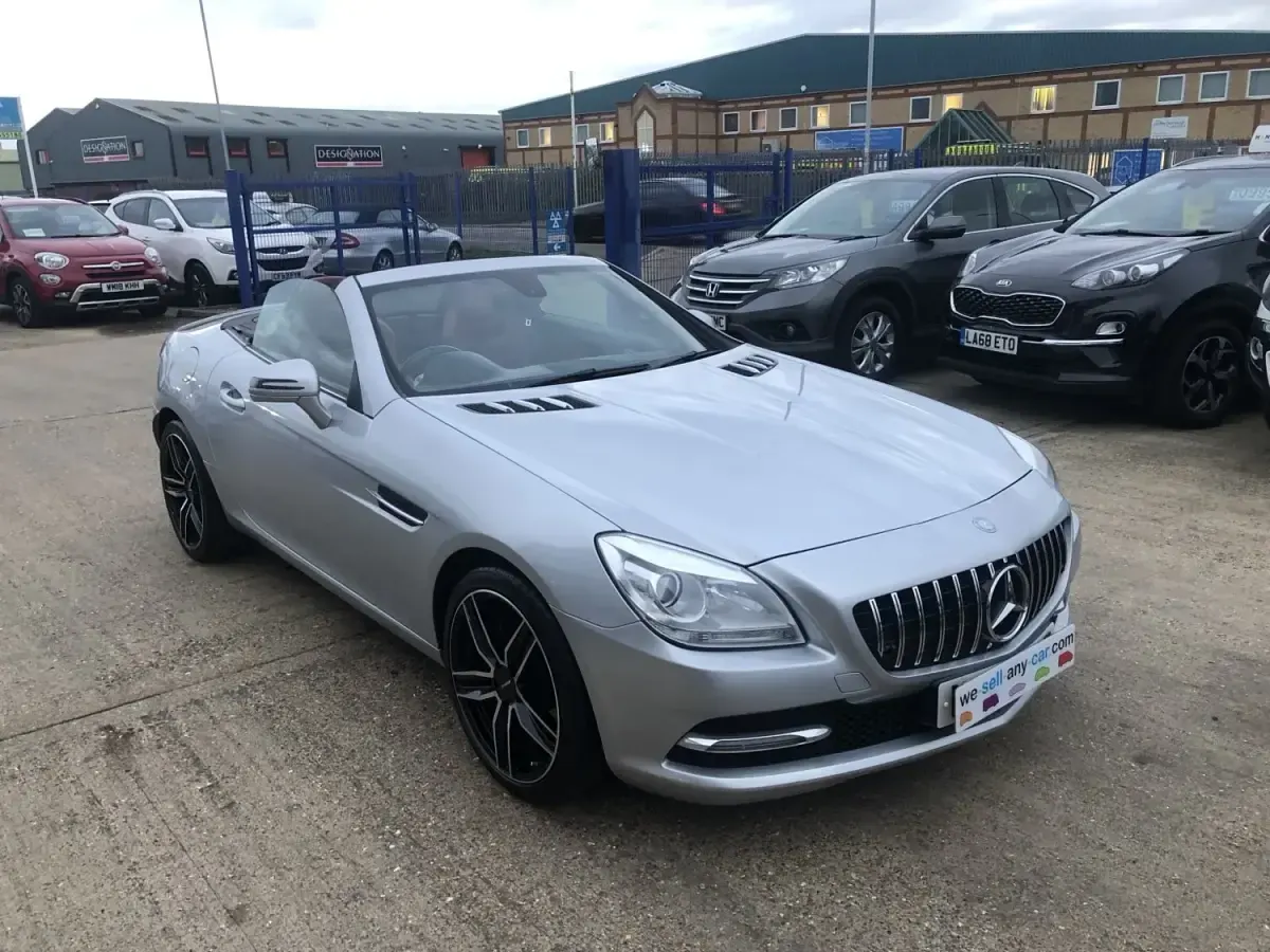 Begagnad Mercedes SLK250 204 HK (150 kW) 2012 Silver Cab