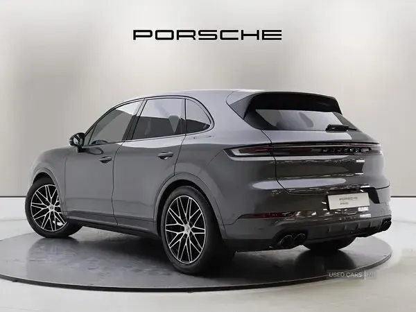 Used Porsche Cayenne Black Edition 2025 Grey SUV