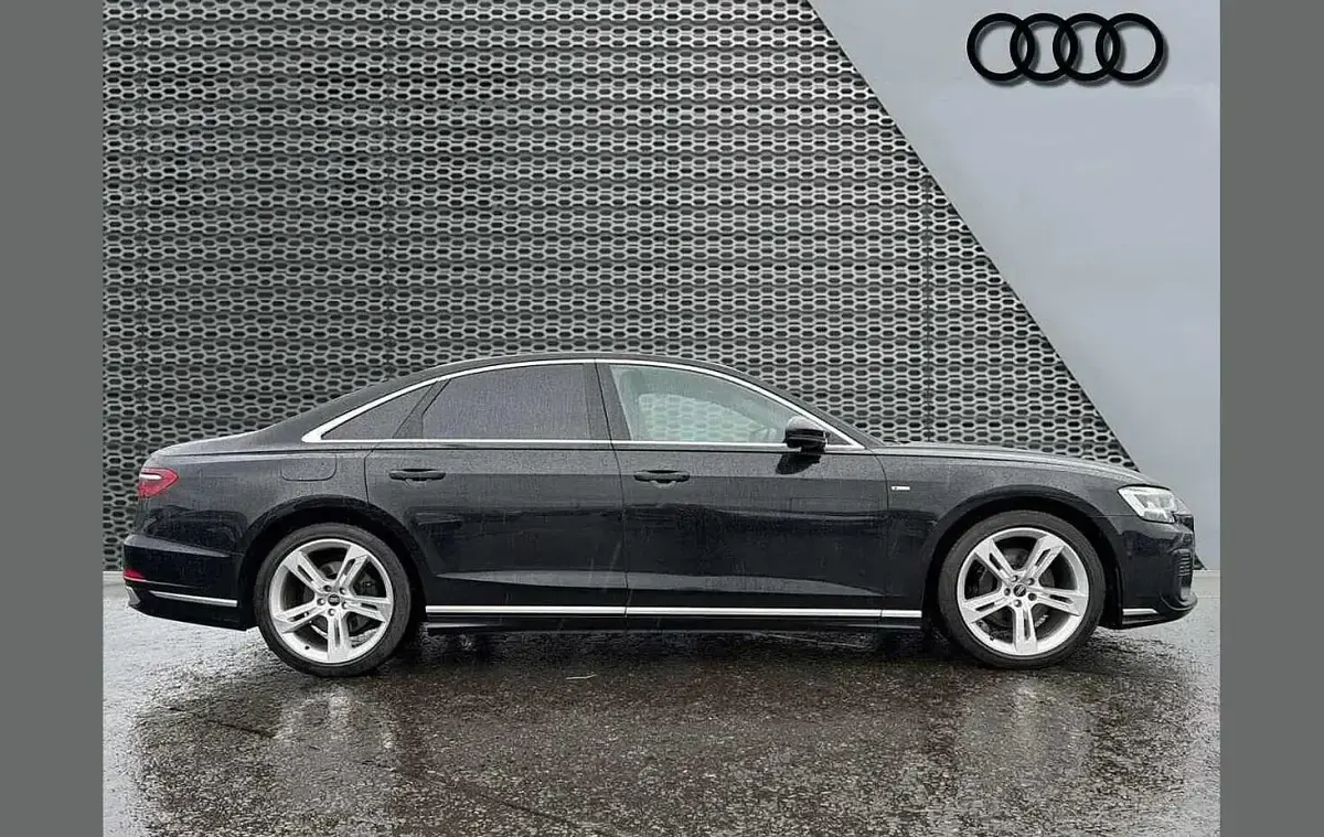 Used Audi A8L S-Line 286 HP (210 kW) 2023 Black Sedan