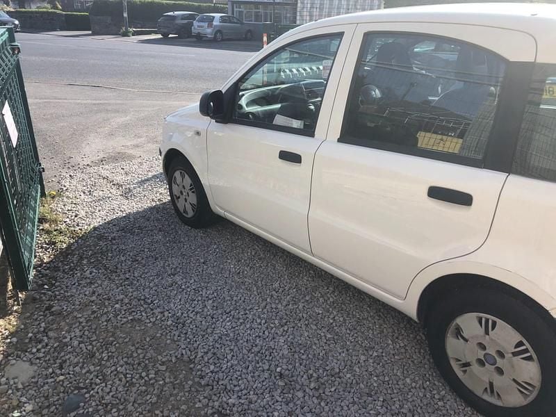 Usado Fiat Panda Active 54 HP (39 kW) 2010 Branco Citadino