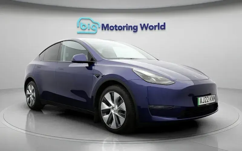 Used Tesla Model Y Long Range AWD 286 kW (389 HP) 2025 SUV