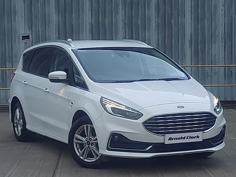 Used Ford S-MAX Titanium 190 HP (139 kW) 2022 White MPV