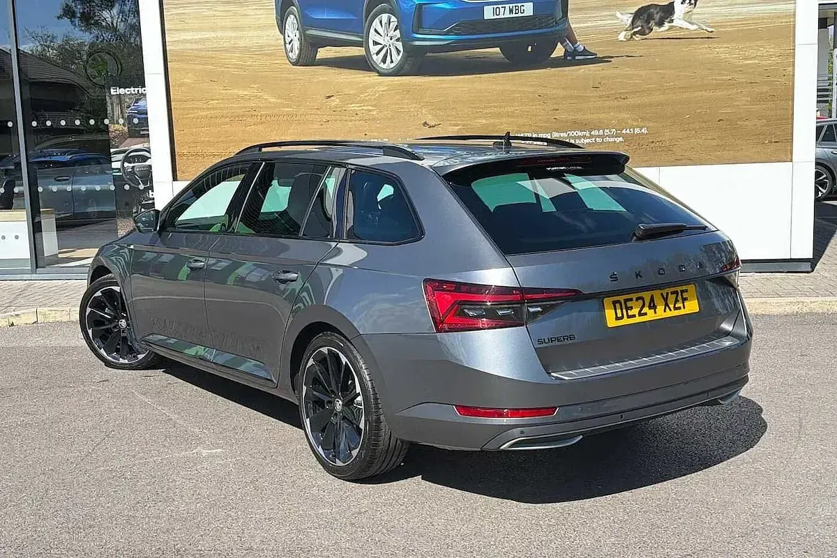 Used Skoda Superb SportlinePlus 188 HP (138 kW) 2024 Grey Estate