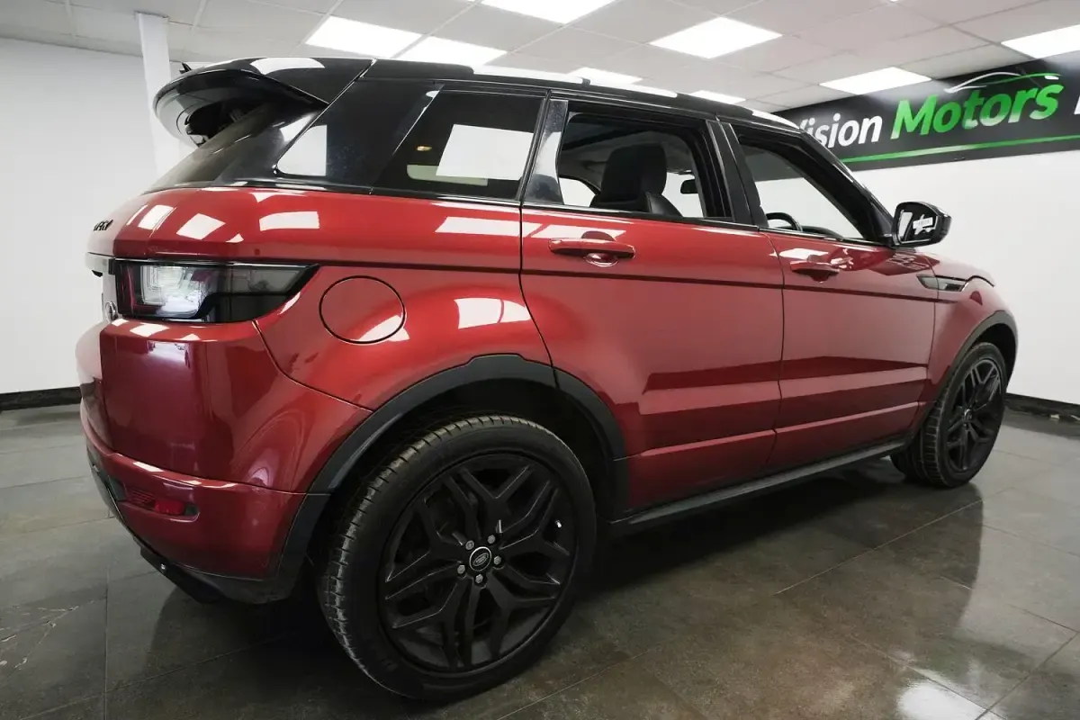 Used Land Rover Range Rover evoque HSE Dynamic 150 HP (110 kW) 2016 Red Estate