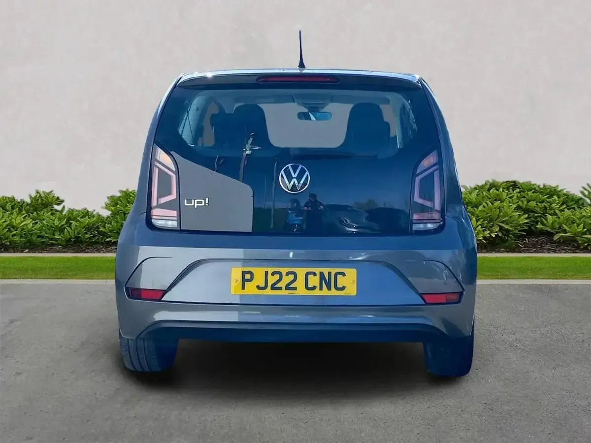 Begagnad VW up! S 65 HK (47 kW) 2022 Grå Halvkombi