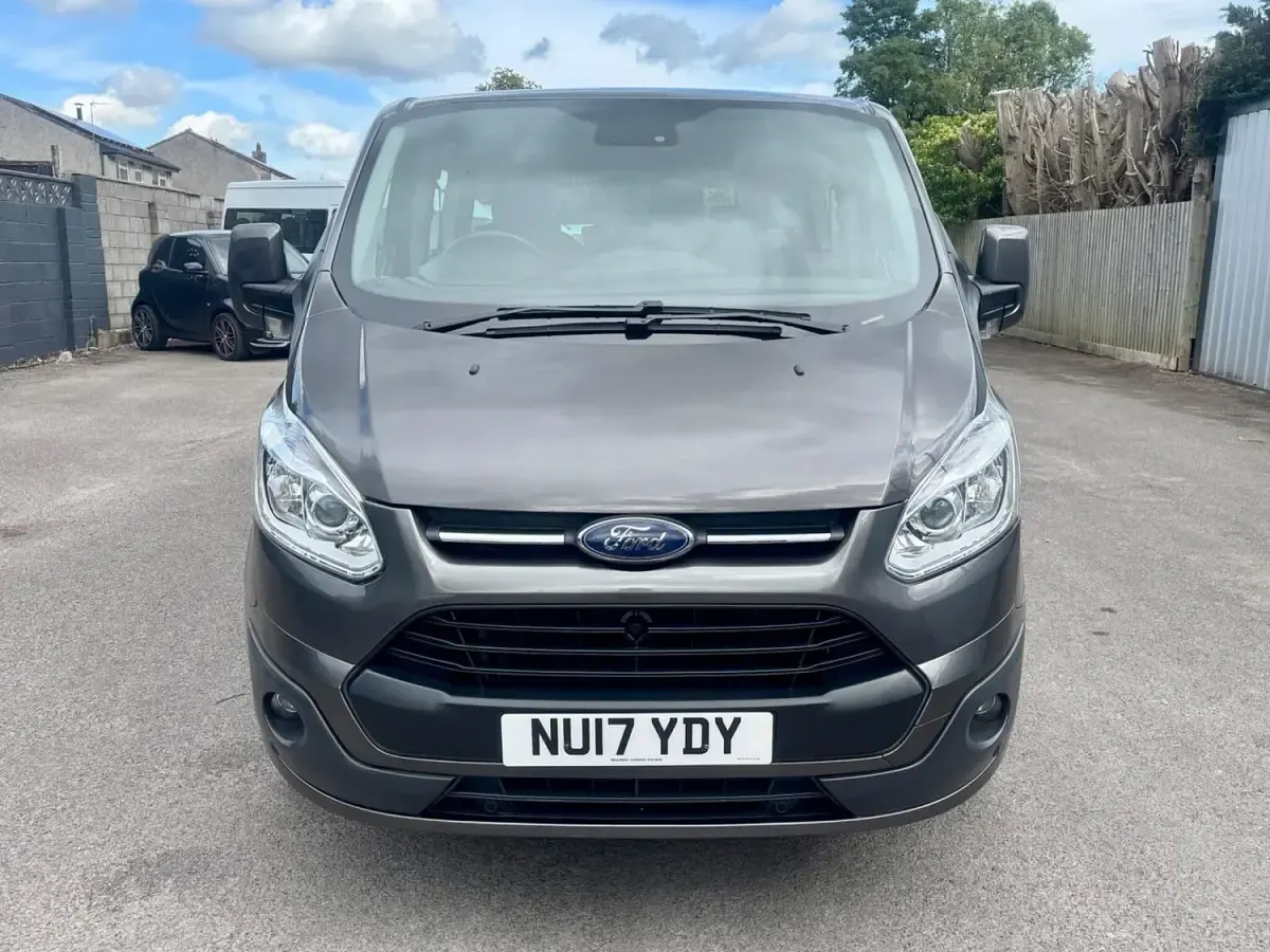 Used Ford Tourneo Titanium 130 HP (95 kW) 2017 Grey MPV