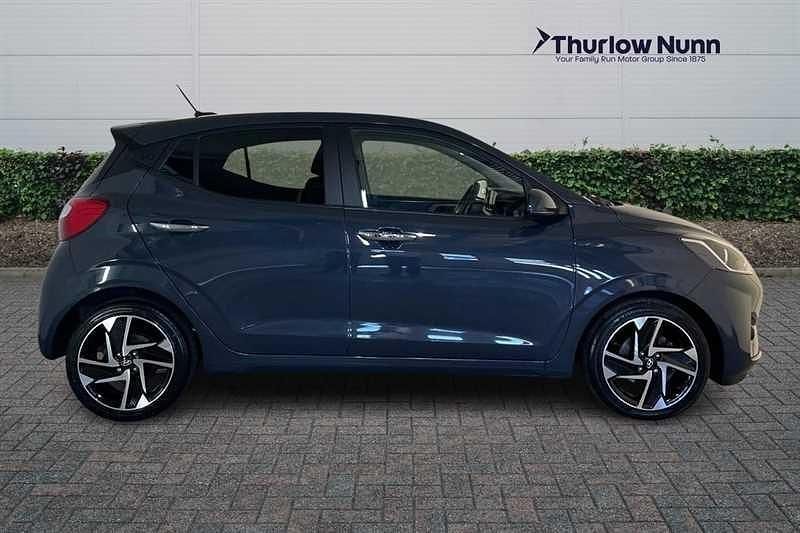 Usado Hyundai i10 Premium 67 HP (49 kW) 2023 Cinzento Citadino