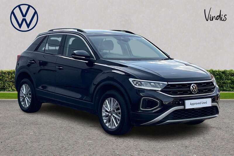 Black Used 2022 VW T-Roc Life SUV | £17,680 (Fair price) - Image 1/4
