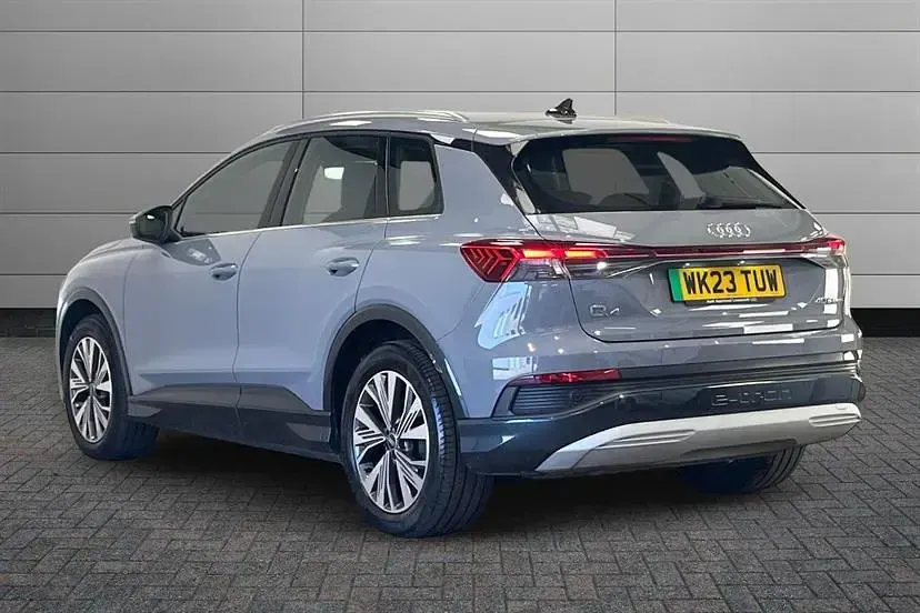 Used Audi Q4 e-tron Sport 150 kW (204 HP) 2023 Grey SUV