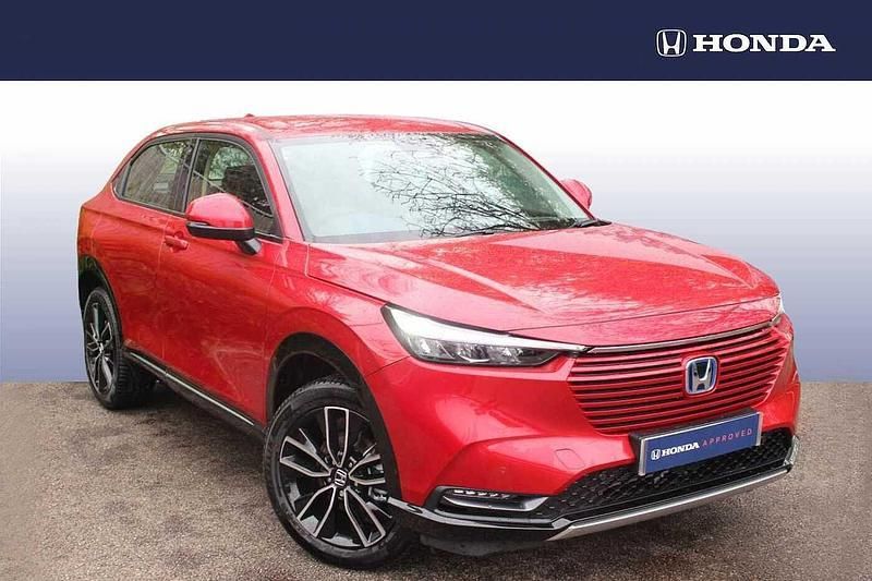 Crystal red Used 2023 Honda HR-V Advance SUV | £24,450 (Fair price) - Image 1/4
