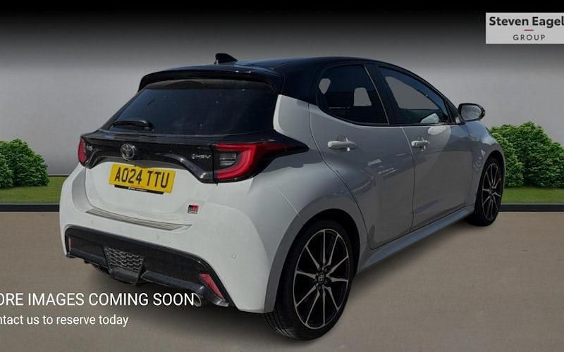 Used Toyota Yaris Hybrid Sport 131 HP (96 kW) 2026 Hatchback