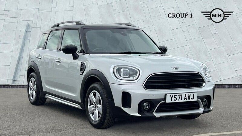 Silver Used 2022 Mini Cooper Countryman Classic SUV | £18,450 (Good price) - Image 1/4