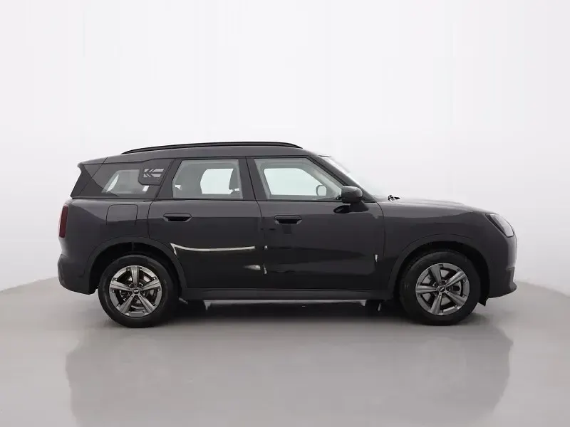 Used Mini Countryman Classic 168 HP (123 kW) 2025 Black SUV