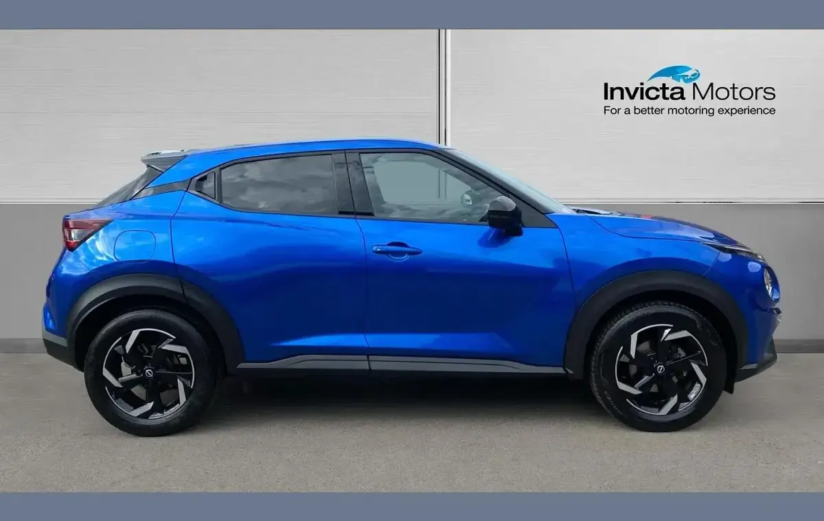 Used Nissan Juke N-Connecta 114 HP (83 kW) 2023 Blue SUV