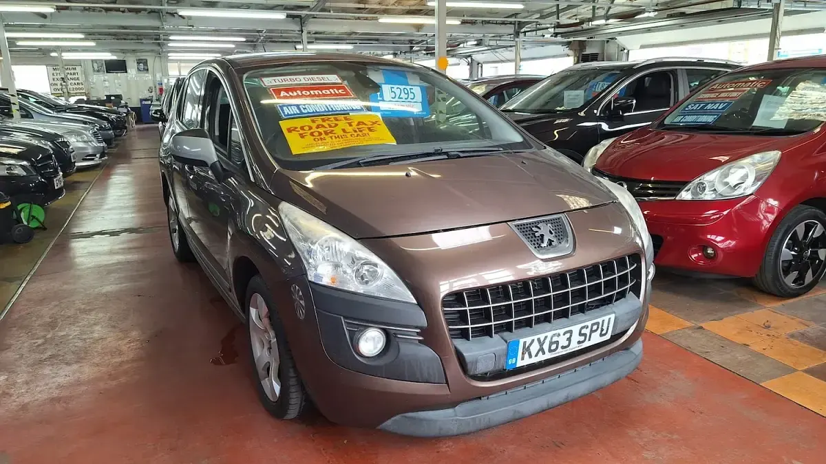 Used Peugeot 3008 Active 2013 Brown Hatchback