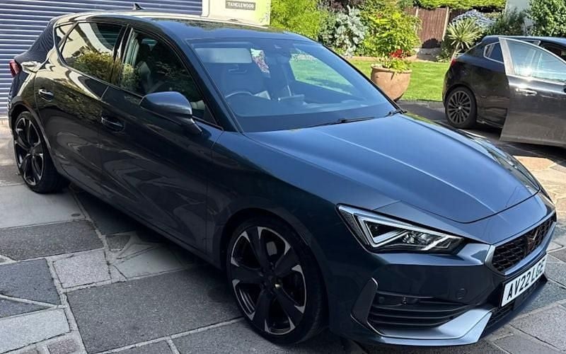 Used 2024 Cupra Leon VZ2 Hatchback | £21,799 (Good price) - Image 1/1