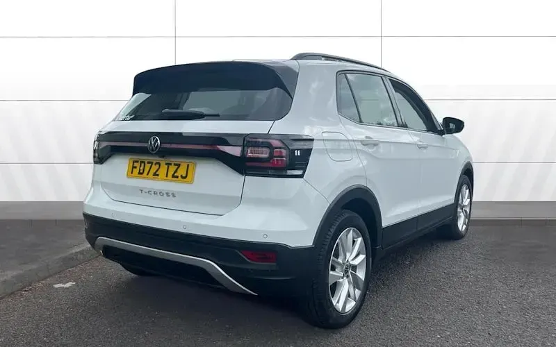 Begagnad VW T-Cross SE 95 HK (69 kW) 2023 Vit SUV