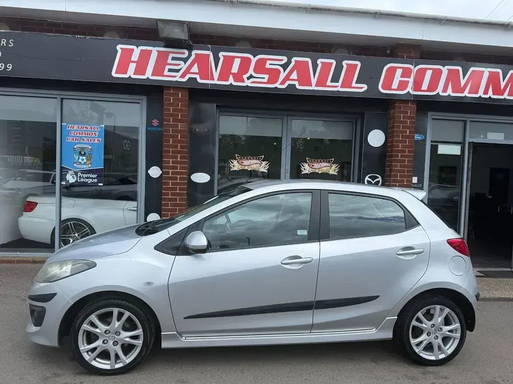 Used Mazda 2 Inclusive 103 HP (75 kW) 2009 Silver Hatchback