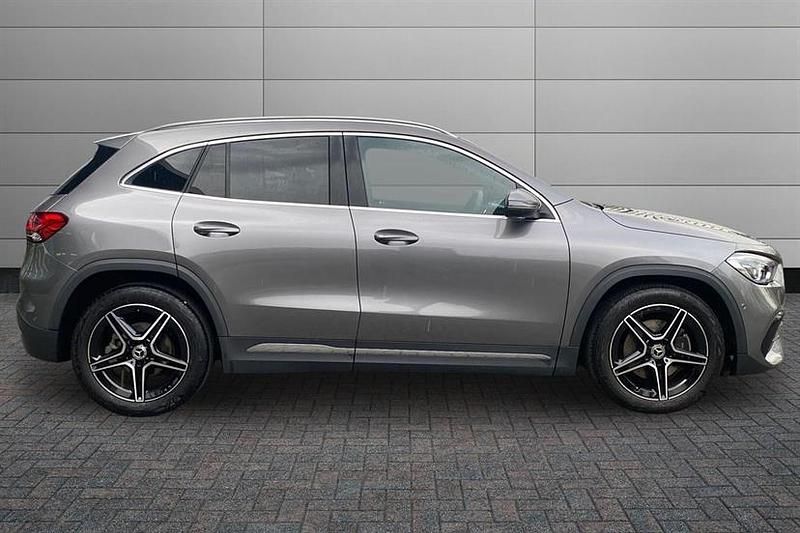 Used Mercedes GLA200 Executive 150 HP (110 kW) 2023 Mountain grey SUV