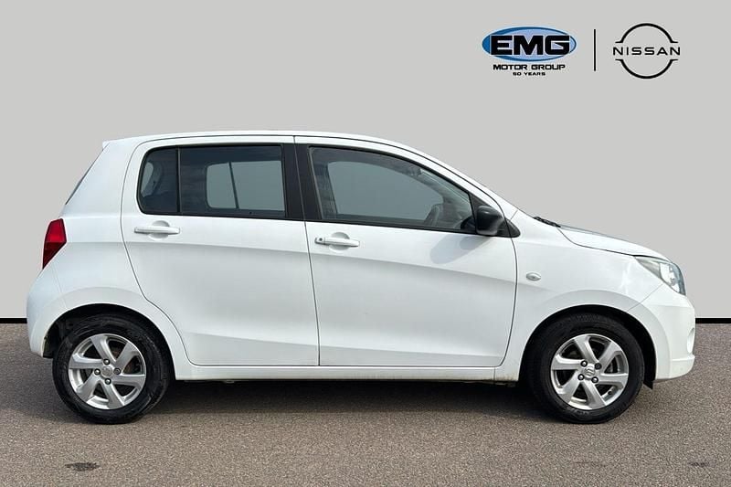 Used Suzuki Celerio SZ3 68 HP (50 kW) 2016 White Hatchback