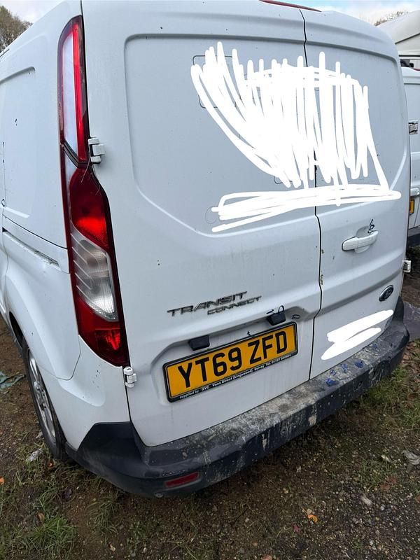 Used Ford Transit Connect Limited 120 HP (88 kW) 2019 White MPV