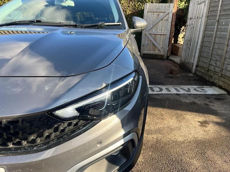 Used Fiat Tipo Cross 128 HP (94 kW) 2025 Grey Hatchback