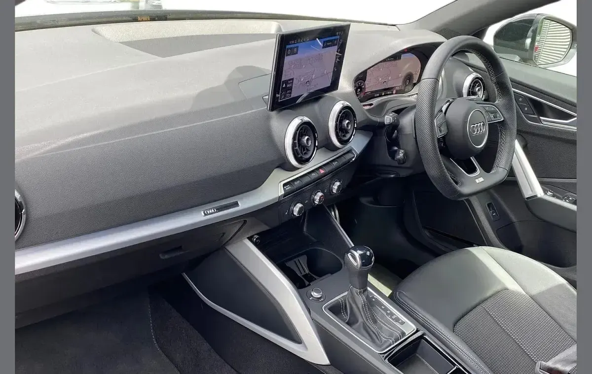 Used Audi Q2 Black Edition 148 HP (108 kW) 2025 Grey SUV