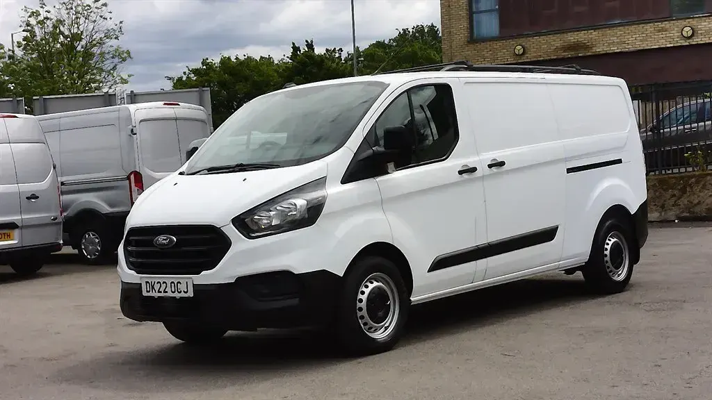 Used Ford Transit Custom 130 HP (95 kW) 2022 White Van